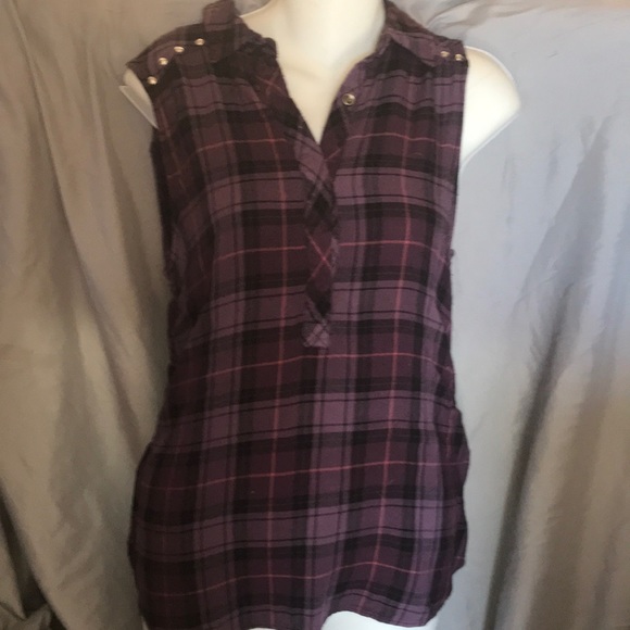 Rock & Republic Top - Picture 1 of 4